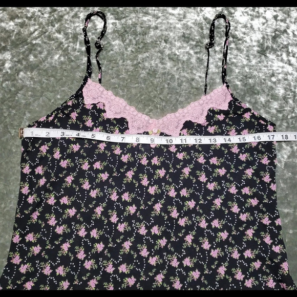Lai Design Floral Slip - Picture 4 of 7